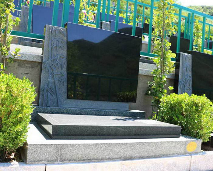 迪庆西式墓碑