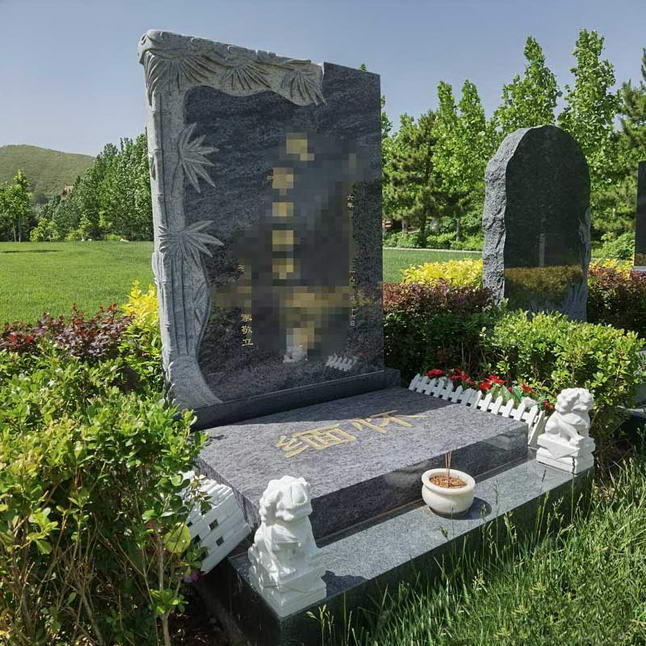 云南艺术墓碑