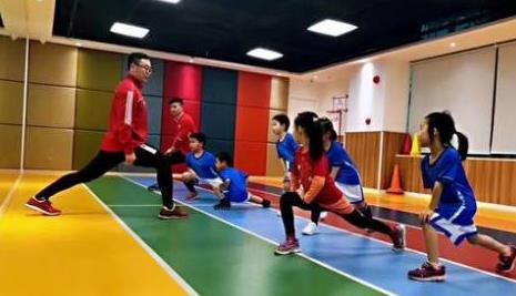 买球的app最适合孩子玩的“4种游戏”孩子越玩越聪明家长不要再阻止了(图4) 买球的app最适合孩子玩的“4种游戏”孩子越玩越聪明家长不要再阻止了(图4)