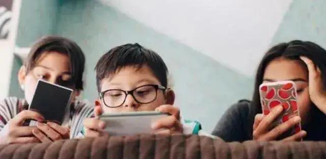 买球的app@家长们孩子沉迷玩游戏已经上瘾如何帮助孩子远离游戏成瘾?(图4) 买球的app@家长们孩子沉迷玩游戏已经上瘾如何帮助孩子远离游戏成瘾?(图4)